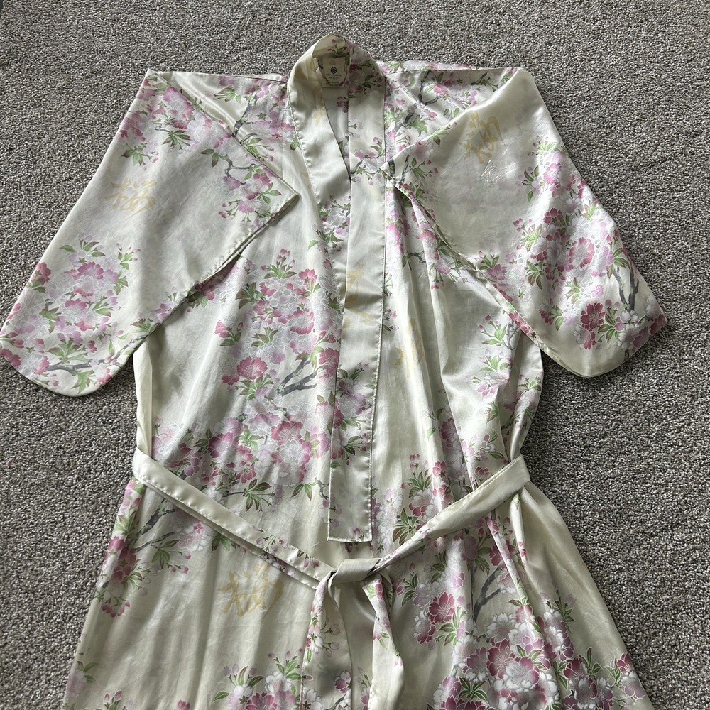 Floral Kimono Robe Womens 56 White Satin Belted Long Sleeve Japan Sleepwear